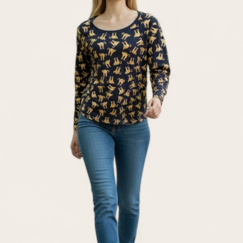 🦜 2/$10 No Boundaries Long Sleeve Black With Gold Cats Top. XL Youth.